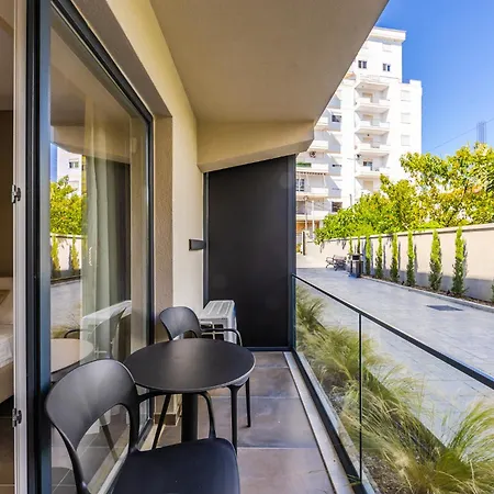 Zoe's By Ps Aparthotel 3*