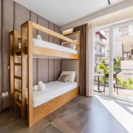 Zoe's By Ps Apartahotel 3*