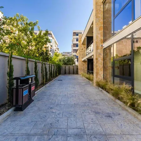 Zoe's By Ps Apartahotel 3*