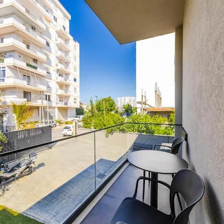 Zoe's By Ps Apartahotel