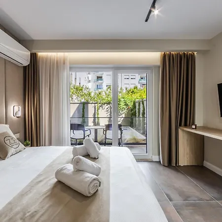 Zoe's By Ps * Durres