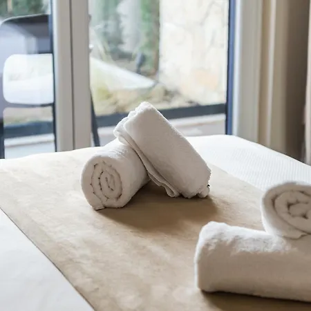 Zoe's By Ps Apartmanhotel