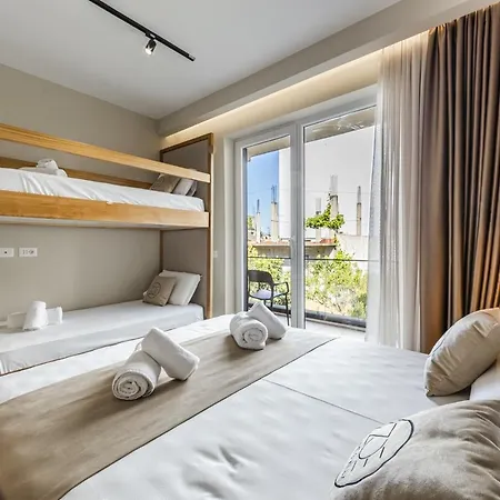 Zoe's By Ps Apartmanhotel 3*